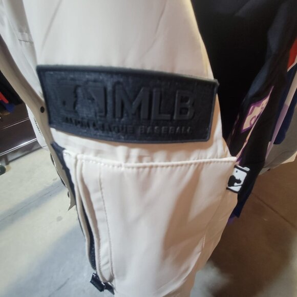 white mlb yankees thick down winter jacket - Picture 5 of 6